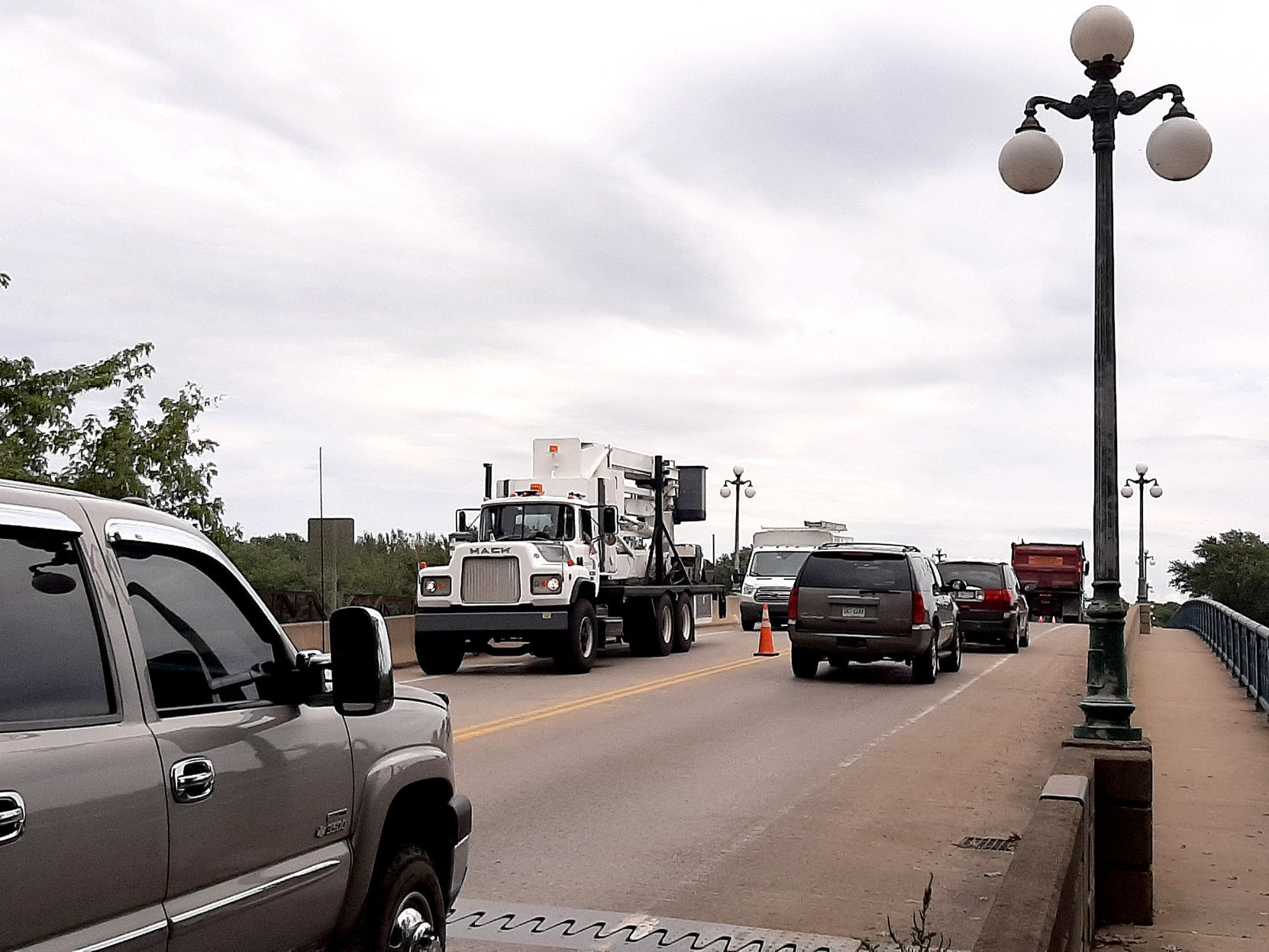 Lane closures during work on Lewisburg River Bridge